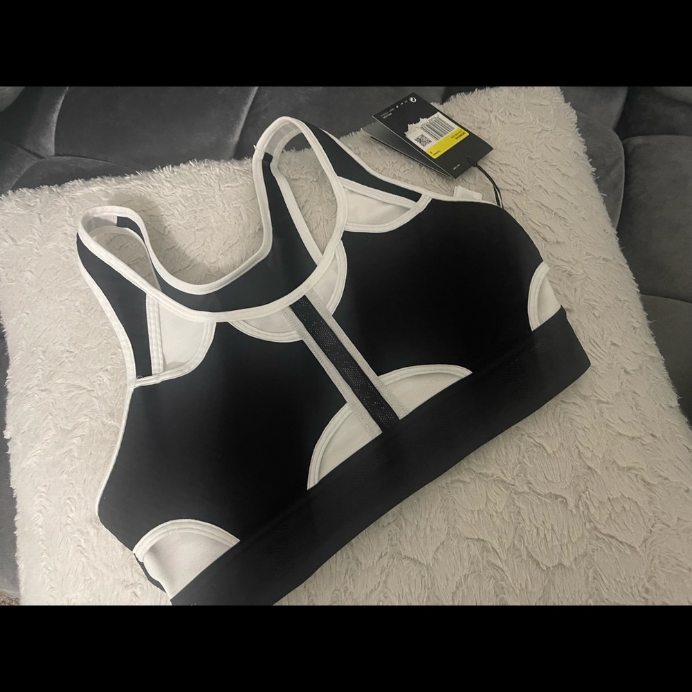 Nike sports bra Size S